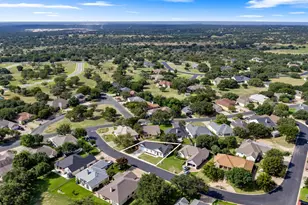 102 Fox Cir, Burnet, TX 78611 - Photo 3