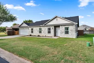 102 Fox Cir, Burnet, TX 78611 - Photo 23