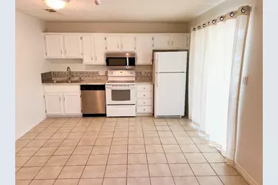 300 Poker Chip #14, Horseshoe Bay, TX 78657 - Photo 3