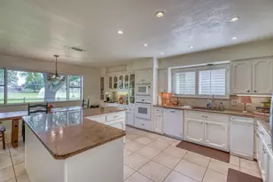 618 Hi Stirrup, Horseshoe Bay, TX 78657 - Photo 11