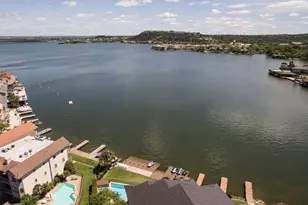 104 Cove E, Horseshoe Bay, TX 78657 - Photo 3