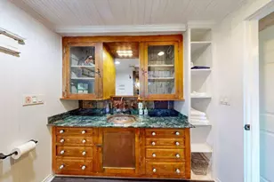 131 W White Ave, Out of Area, TX 78373 - Photo 23