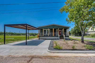1200 E Green Street, Llano, TX 78643 - Photo 1