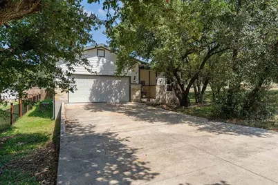 306 Songwood Drive, Spicewood, TX 78669 - Photo 7