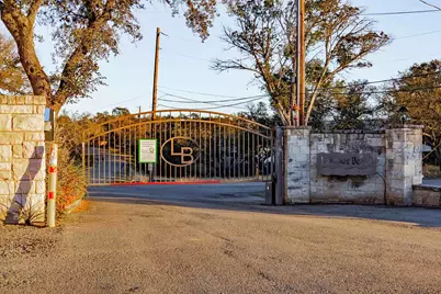 306 Songwood Drive, Spicewood, TX 78669 - Photo 17