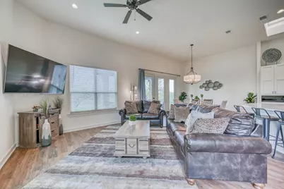 302 Parallel Circle, Horseshoe Bay, TX 78657 - Photo 5