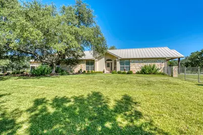 105-D Lachite, Horseshoe Bay, TX 78657 - Photo 3