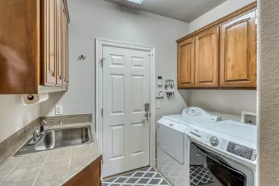 105-D Lachite, Horseshoe Bay, TX 78657 - Photo 17
