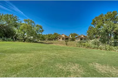 105-D Lachite, Horseshoe Bay, TX 78657 - Photo 31
