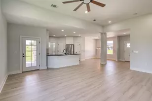 101 Olympia Hills Ct, Kingsland, TX 78639 - Photo 13