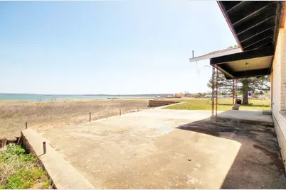 126 Lake Breeze Drive, Buchanan Dam, TX 78609 - Photo 5