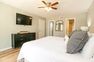 104 Cove E, Horseshoe Bay, TX 78657 - Photo 19