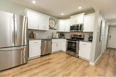 104 Cove E Unit 103, Horseshoe Bay, TX 78657 - Photo 9