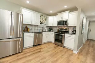 104 Cove E, Horseshoe Bay, TX 78657 - Photo 9