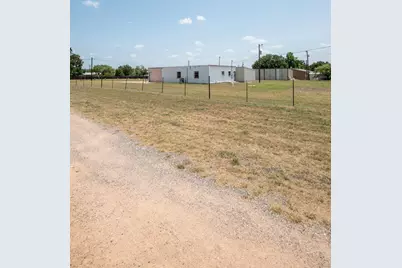 2929 Highway 261, Buchanan Dam, TX 78609 - Photo 13