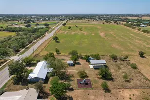 1207 W Haynie St, Llano, TX 78643 - Photo 31