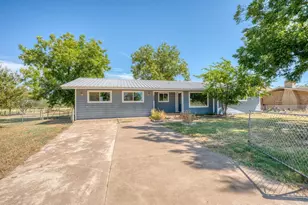 1207 W Haynie St, Llano, TX 78643 - Photo 23