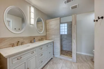 1207 W Haynie Street, Llano, TX 78643 - Photo 11