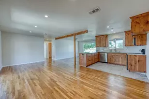 1207 W Haynie St, Llano, TX 78643 - Photo 7