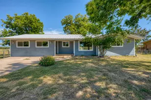 1207 W Haynie St, Llano, TX 78643 - Photo 1