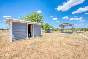 1207 W Haynie St, Llano, TX 78643 - Photo 21