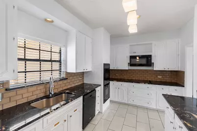 634 Broken Hills, Horseshoe Bay, TX 78657 - Photo 15