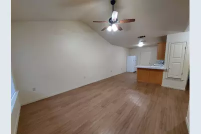 406 B Ave S, Marble Falls, TX 78654 - Photo 3