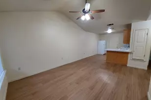 406 B Ave S, Marble Falls, TX 78654 - Photo 3