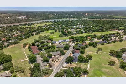 27 Fairway Lane, Meadowlakes, TX 78654 - Photo 21