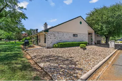 27 Fairway Lane, Meadowlakes, TX 78654 - Photo 17