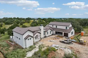 104 Ridgeway, Horseshoe Bay, TX 78657 - Photo 3