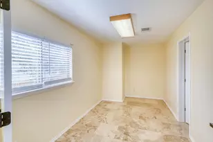 94 E Wildflower Blvd, Marble Falls, TX 78654 - Photo 13