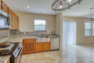 94 E Wildflower Boulevard, Marble Falls, TX 78654 - Photo 7