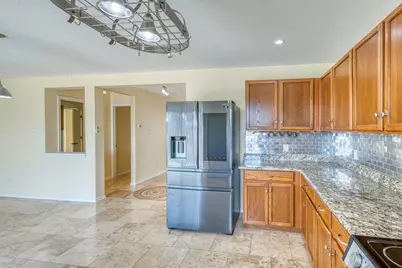 94 E Wildflower Boulevard, Marble Falls, TX 78654 - Photo 9