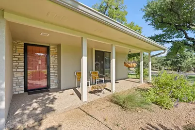 506 Big Spur, Horseshoe Bay, TX 78657 - Photo 3