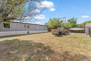 713 Blackburn Ln, Burnet, TX 78611 - Photo 35