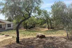 117 N Pass, Kingsland, TX 78639 - Photo 5