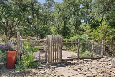 103 Hessie Avenue, Burnet, TX 78611 - Photo 37