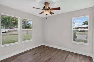 1109 Hickory St, Llano, TX 78643 - Photo 15