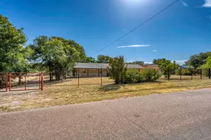 212 Deer Dr, Sunrise Beach, TX 78643 - Photo 5