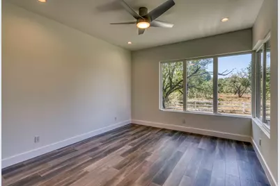 172 Westgate Loop, Horseshoe Bay, TX 78657 - Photo 19