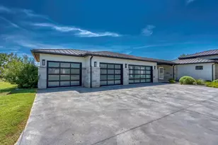 172 Westgate Loop, Horseshoe Bay, TX 78657 - Photo 3