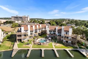 509 Short Circuit, Horseshoe Bay, TX 78657 - Photo 3