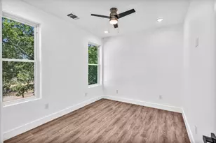 1006 E Marble St, Burnet, TX 78611 - Photo 13