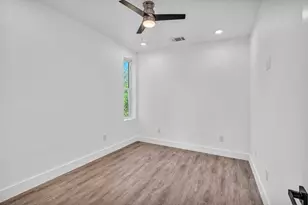 1006 E Marble St, Burnet, TX 78611 - Photo 13