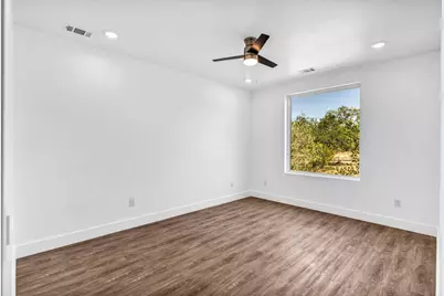 1006 E Marble Street, Burnet, TX 78611 - Photo 9