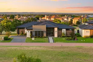 105 Island Ct, Horseshoe Bay, TX 78657 - Photo 3