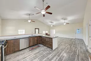 2812 Co Rd 205, Lampasas, TX 76550 - Photo 9