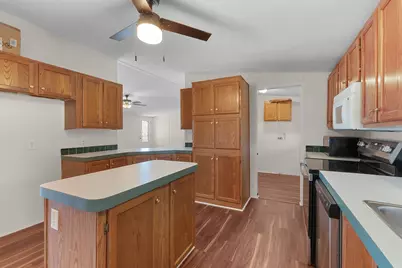 821 Ranch Road 261, Buchanan Dam, TX 78609 - Photo 11