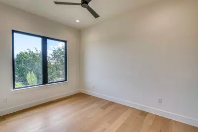 126 Via Roma Ct, Horseshoe Bay, TX 78657 - Photo 23